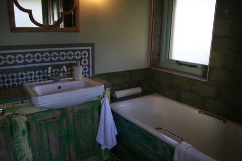 West Lexham glamping bathroom